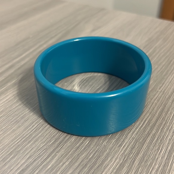 Vintage Lucite Plastic Bangle Bracelet, Teal - Picture 2 of 5